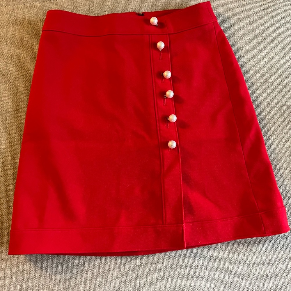 Ann Taylor white buttoned red Skirt